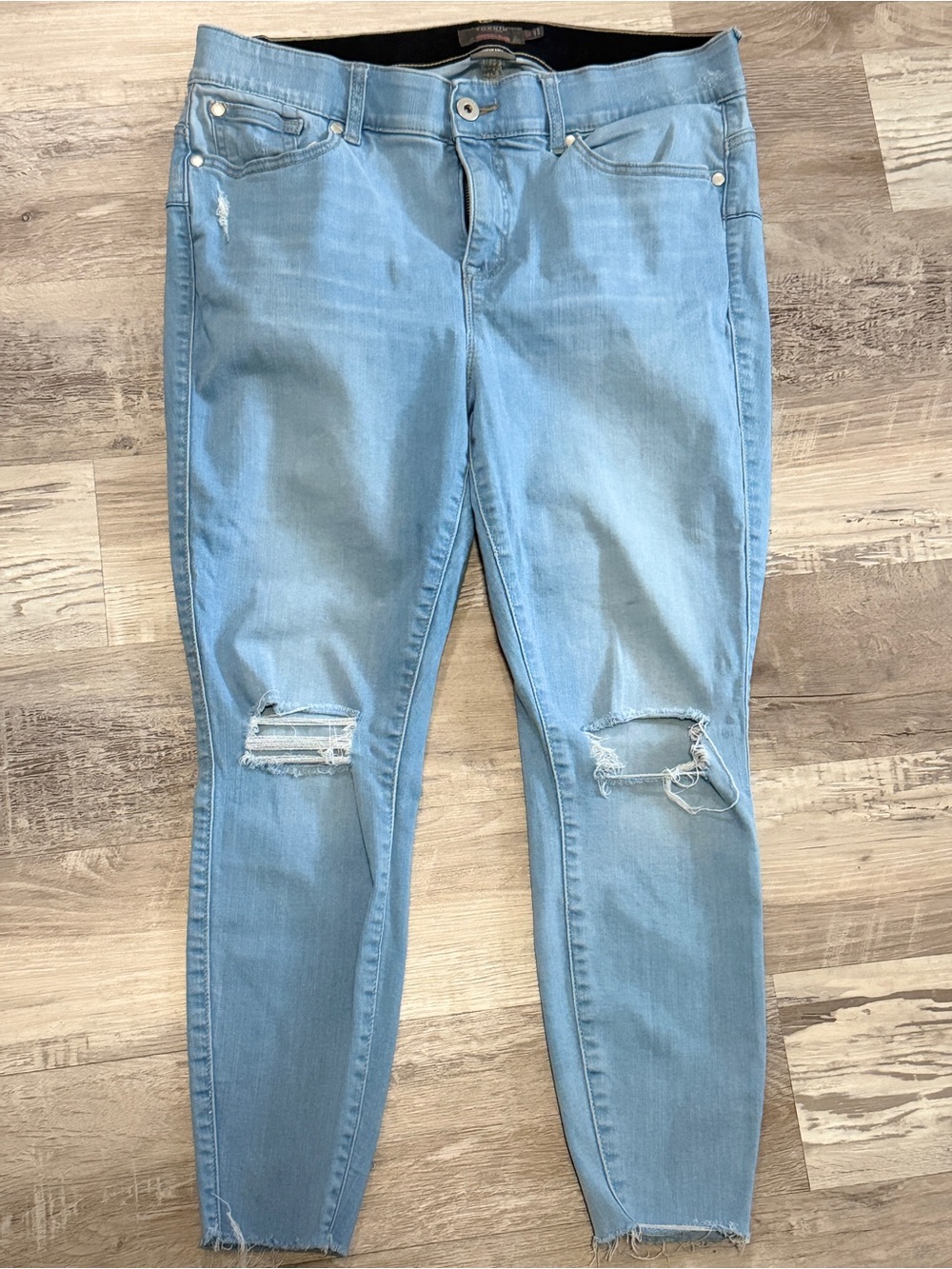 Torrid Light Blue Distressed Ankle Jeans 16S Raw Hem Ripped Knee Super Soft